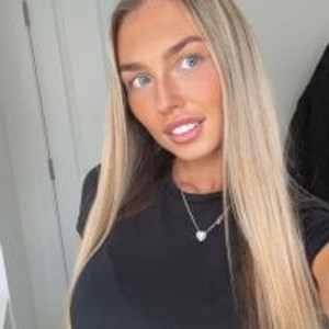 gonewildcams.com blondecherry_xo livesex profile in blonde cams