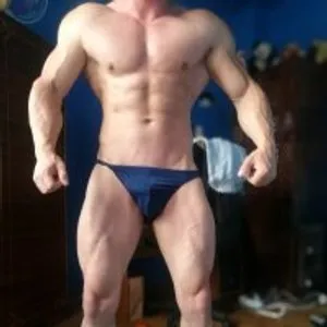 chrisbigbiceps from stripchat