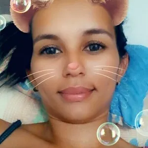 ariel_latina from stripchat