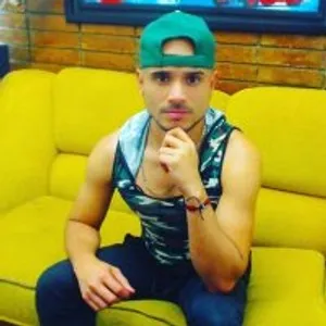 latinboyhotsex from stripchat