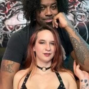 groupsexlivecams.com SamXTeck livesex profile in couple cams