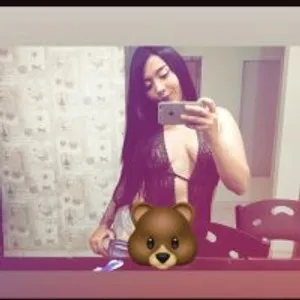 KloeBunnyy from stripchat