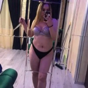 Alexxa20LV from stripchat