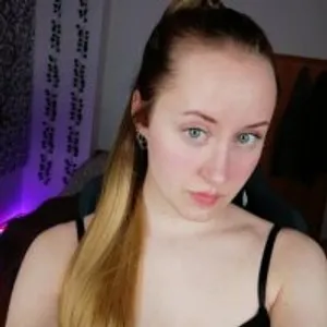 Lili-Ane from stripchat