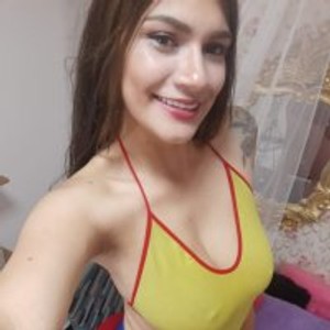 paola_canela