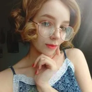 VioletSweetie from stripchat