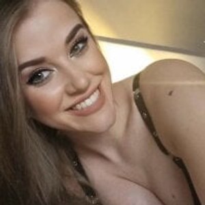 girlsupnorth.com Neonstar livesex profile in public cams