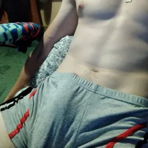 eazypeezy90 from stripchat