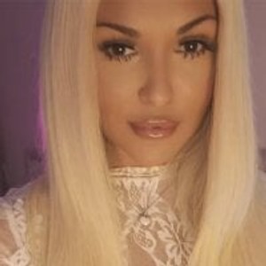 NatashaxoBangs webcam profile - American