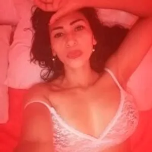 Isis7612 from stripchat