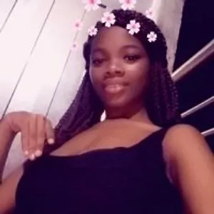 bombom_ebony from stripchat