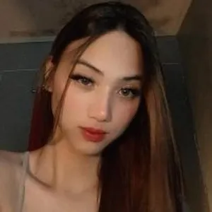 ladywildkhen from stripchat