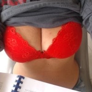 onaircams.com milkarock livesex profile in milf cams