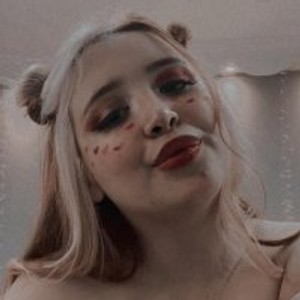 Camgirl is actually offline