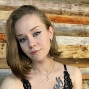 cam-performer.com ChiooMia livesex profile in interactive cams