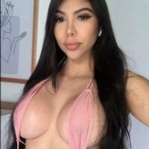 livesex.fan SophieHunt livesex profile in shaven cams