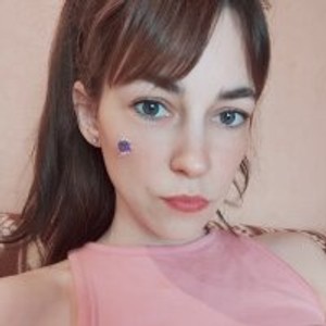 Camgirl is actually offline