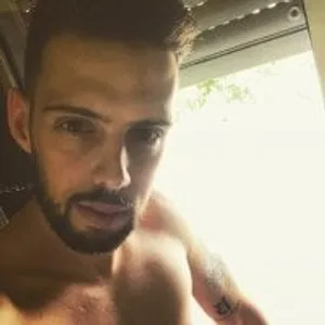 thisshyguy from stripchat