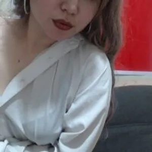 AuraAsia from stripchat