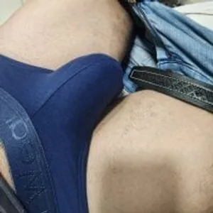 Ryan_bulge from stripchat