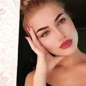 Just_Blonde from stripchat