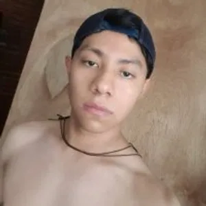 LonelyBoyindaOW from stripchat