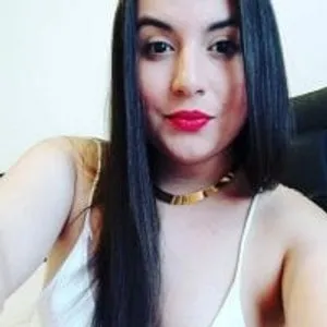 emelyangel from stripchat