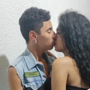 hot_curls_couple from stripchat