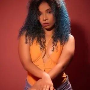 Thecurlybae from stripchat