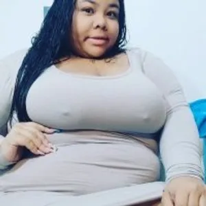 sweet_shantal from stripchat