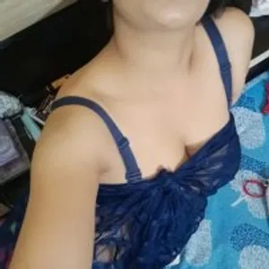 SweetShiny001 from stripchat