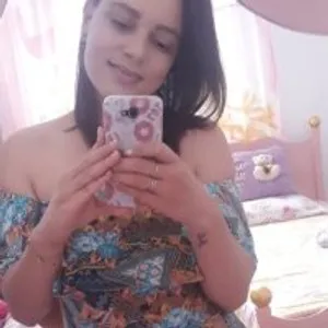 Thaina90 from stripchat