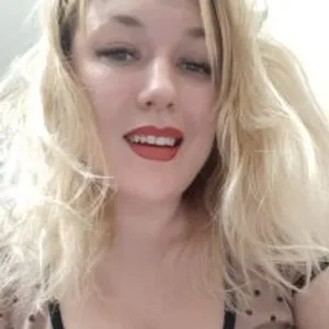 Tight_wet_pussy from stripchat