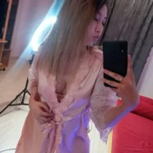 Only_mia from stripchat