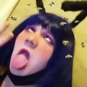 ChonkyBee from stripchat