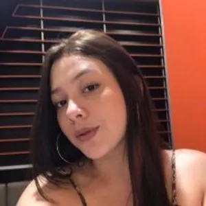 logan-lucia from stripchat