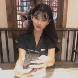 Bertha-Li from stripchat