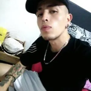 zamurogum23 from stripchat