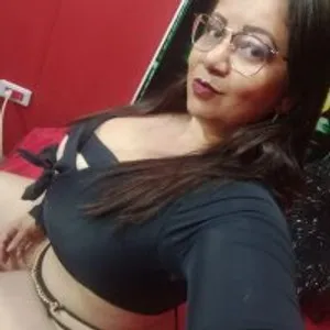 Cata_Mendez from stripchat