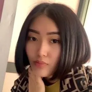 lucy_ayama from stripchat