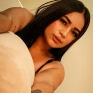 Molly-cute from stripchat