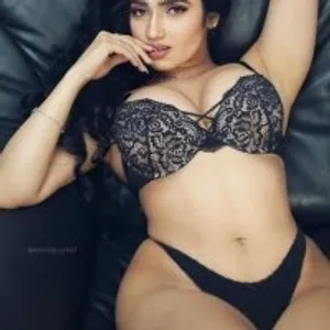 UrSoniya from stripchat