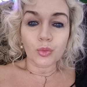 sleekcams.com glamour_kitten livesex profile in mature cams