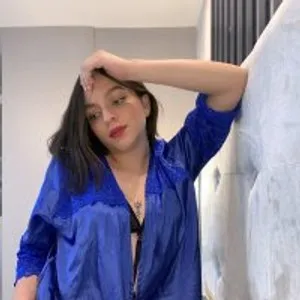 ZaraLarssonX from stripchat