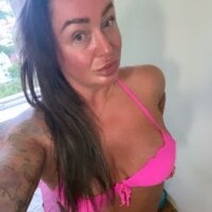girlsupnorth.com BustyVicky livesex profile in busty cams
