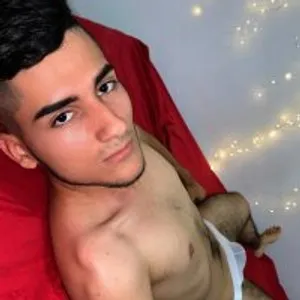 OliverKyler from stripchat