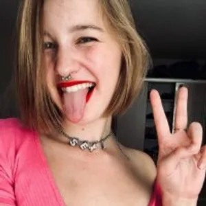 OliviaaStark from stripchat