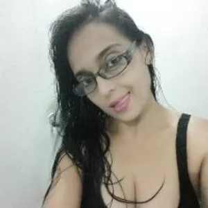 latifa_fenixqs from stripchat