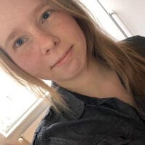 SweetLucy96's profile picture