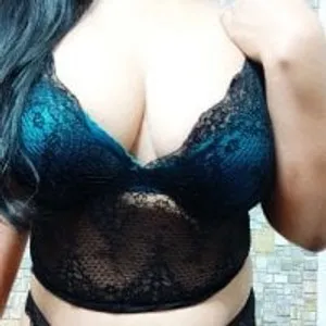 indian_yana from stripchat